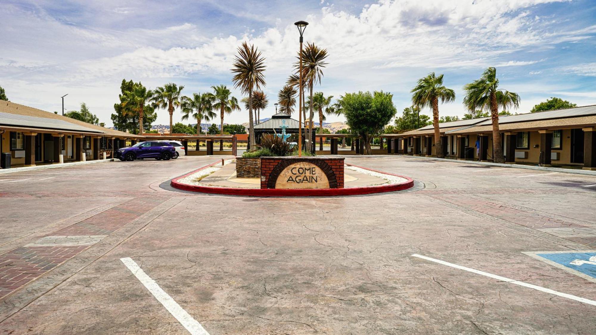 Americas Best Value Inn, Antioch Bagian luar foto