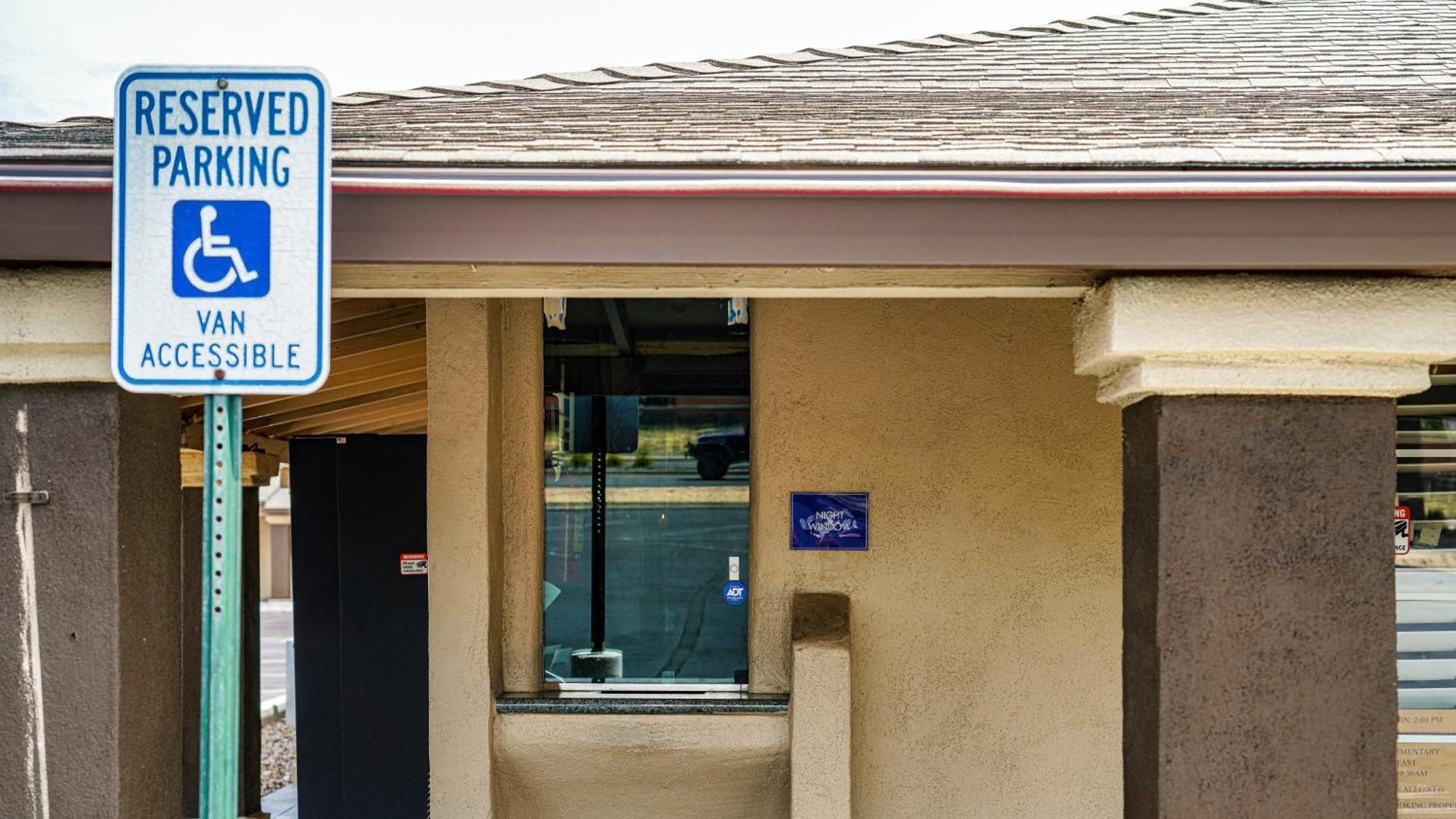 Americas Best Value Inn, Antioch Bagian luar foto